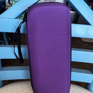 20 Bottle Hard Shell Essential Oil Carrying Case - Purple EUC